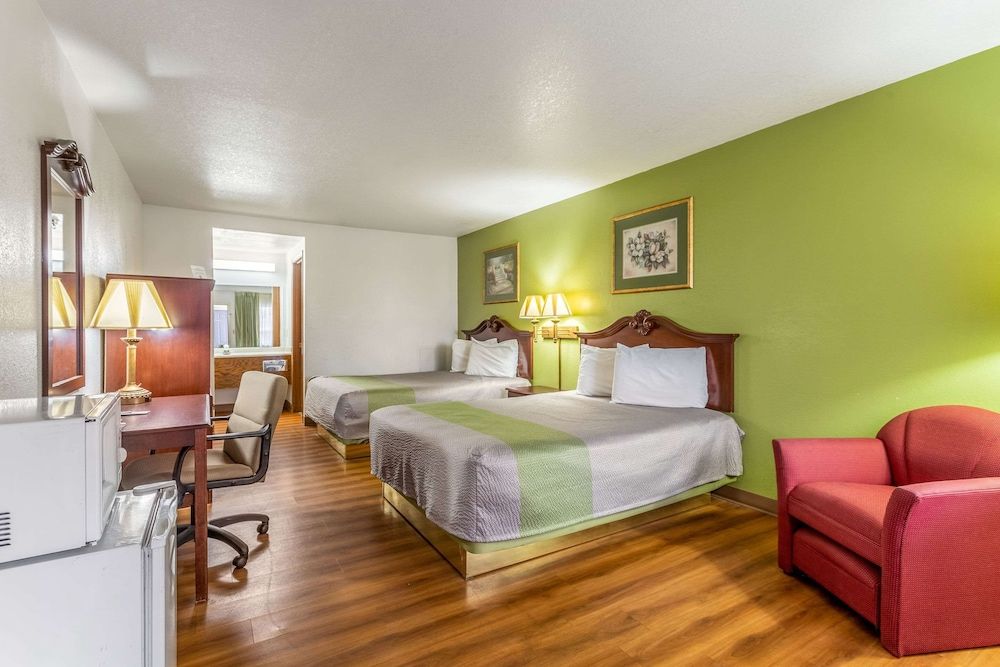 Standard Room, 2 Queen Beds, Non Smoking