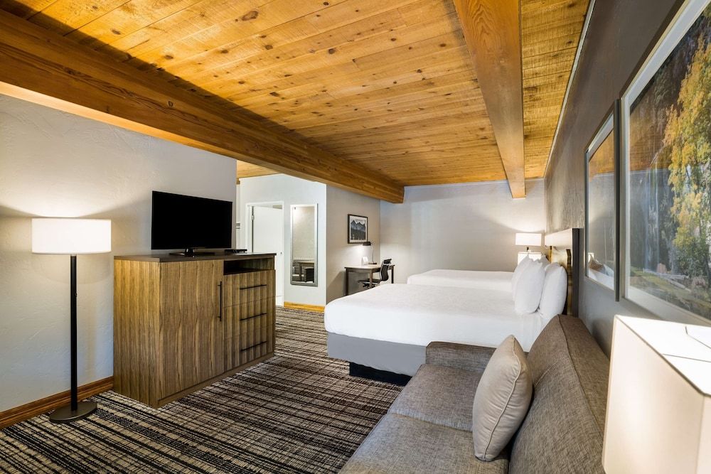 Standard Room, 2 Queen Beds, Non Smoking (with Single Sofabed;Larger Room)