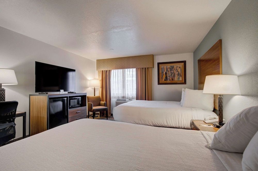 Standard Room, 2 Queen Beds, Non Smoking