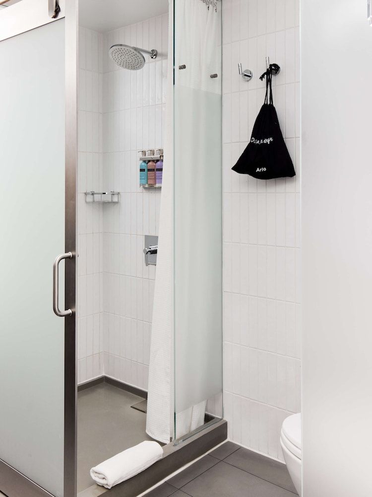 Arlo NoMad Room (Bunk) 5