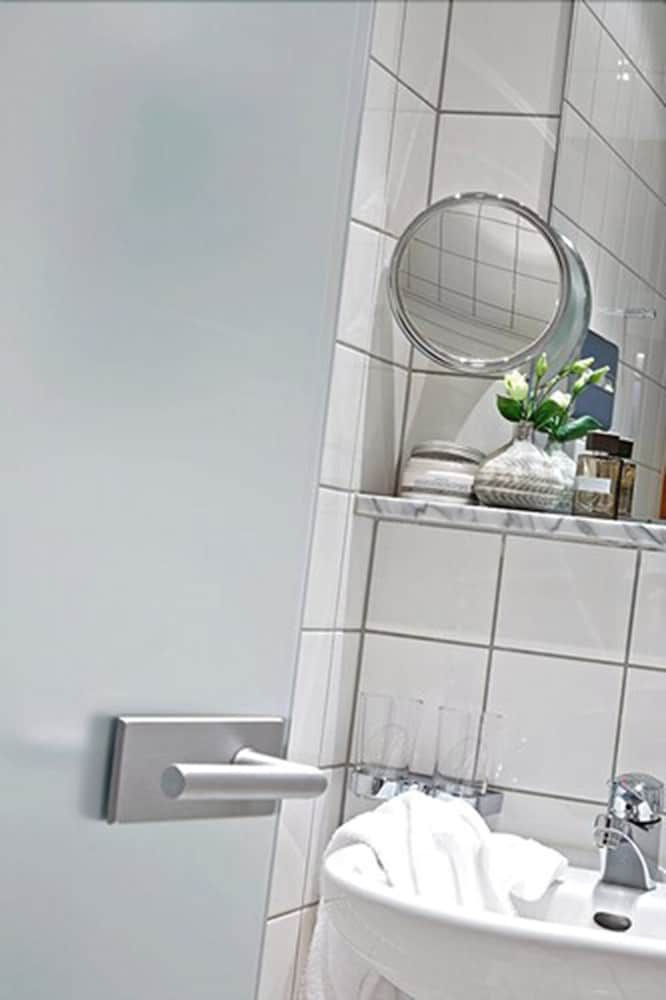 Seaside Residenz Hotel Chemnitz Standard Single Room 2