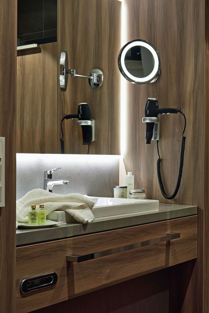 Seaside Residenz Hotel Chemnitz Deluxe Double Room 2