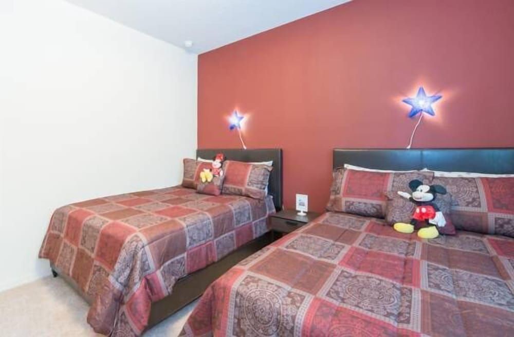 Deluxe Townhome, 3 Bedrooms