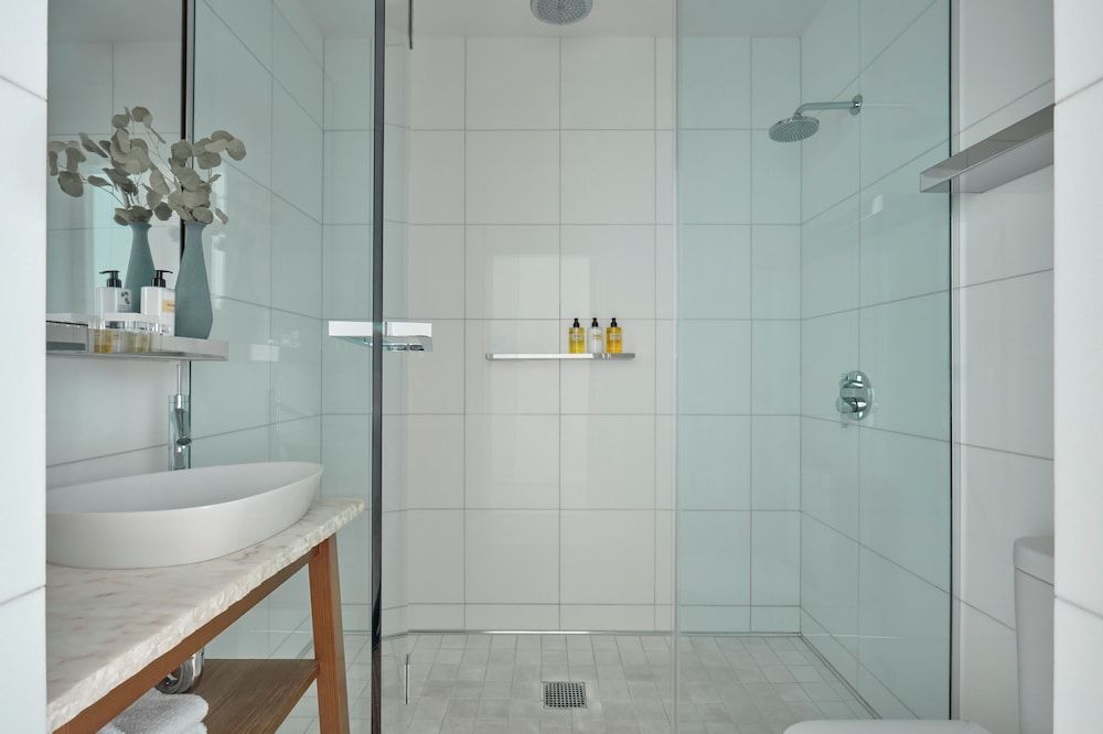 Hotel Park Ave NYC Studio, 1 King Bed 4