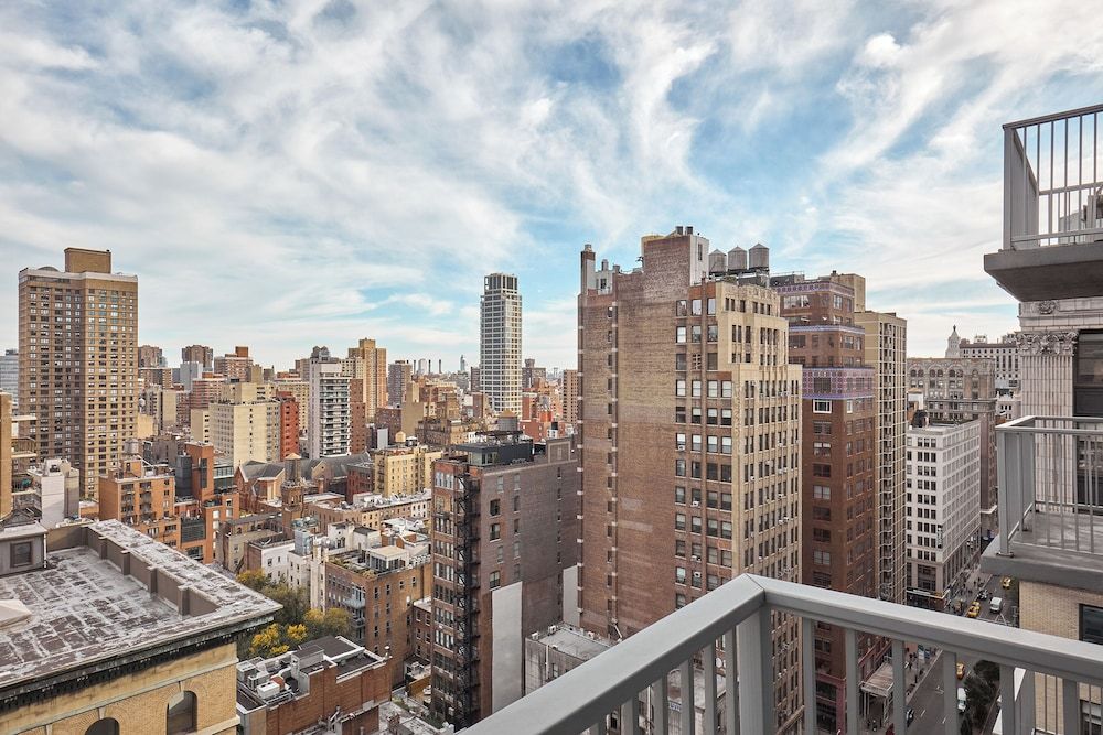 Hotel Park Ave NYC Studio, 1 King Bed 3
