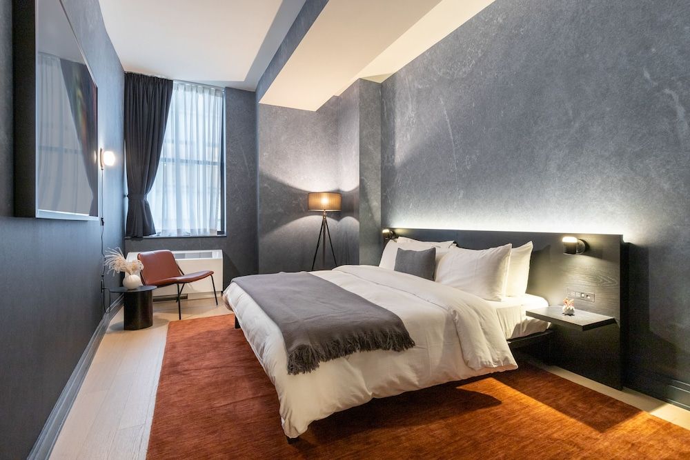 undefined Mint House at 70 Pine 2