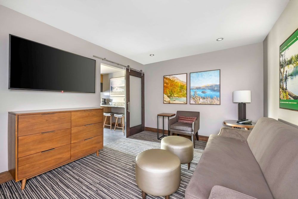 undefined Hilton Vacation Club Tahoe Seasons Lake Tahoe 7