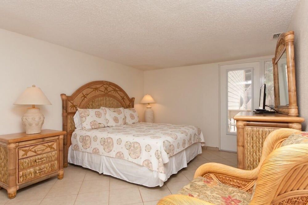 Condo, 3 Bedrooms, #985