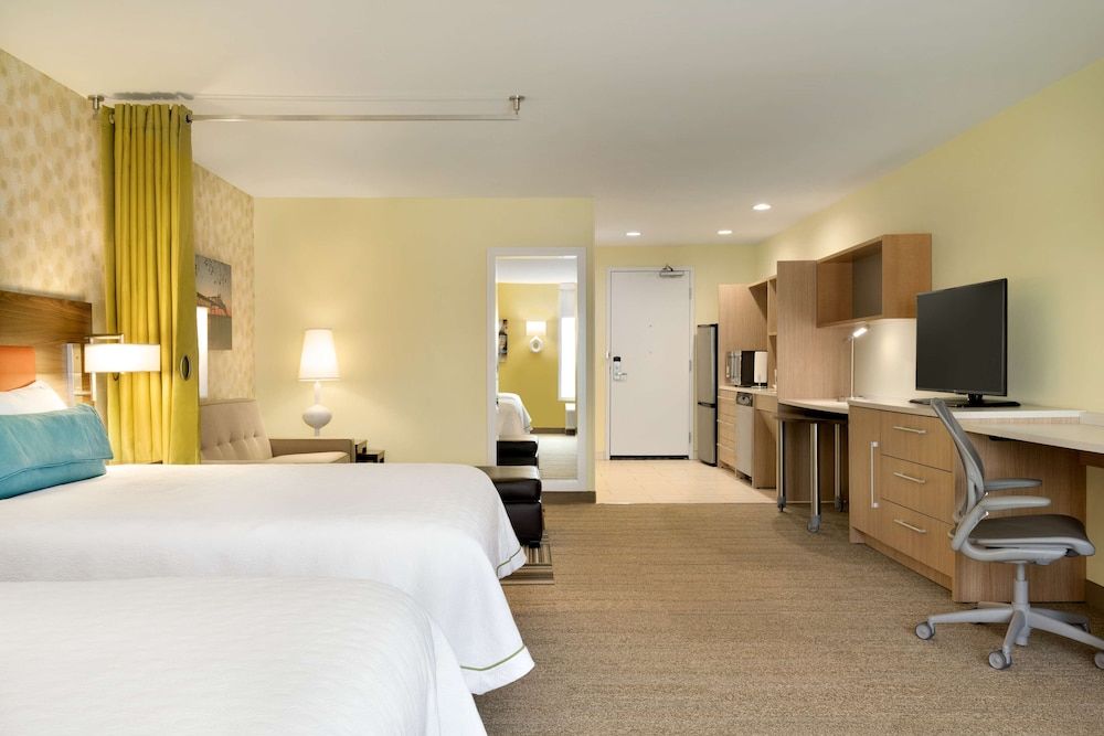 Studio, 2 Queen Beds, Accessible, Non Smoking