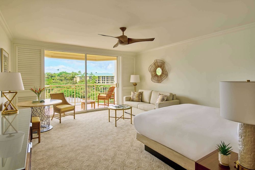 Room, 1 King Bed with Sofa bed, Transfer Shower (Terrace View)