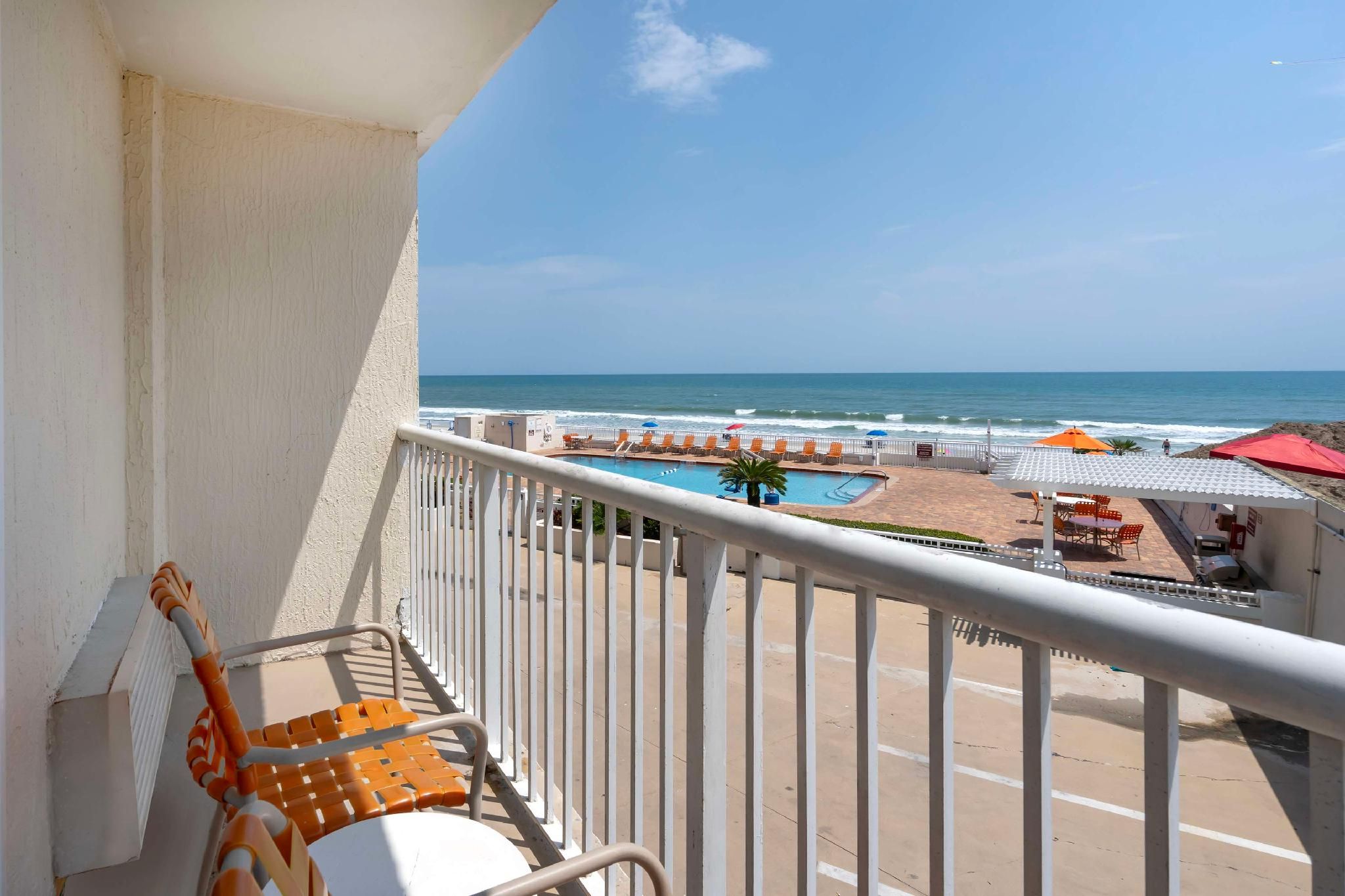 Suite - 1 King Bed, Nonsmoking, Ocean Front, Kitchen, Balcony