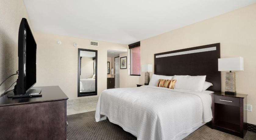 undefined The Carriage House 9