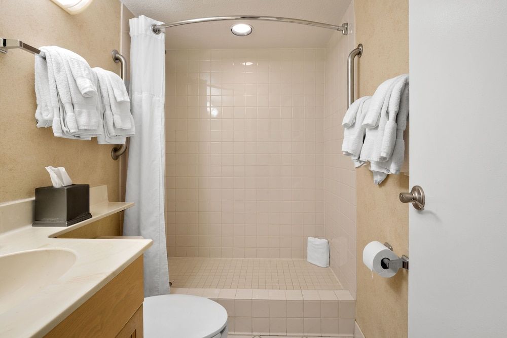 undefined The Carriage House 5