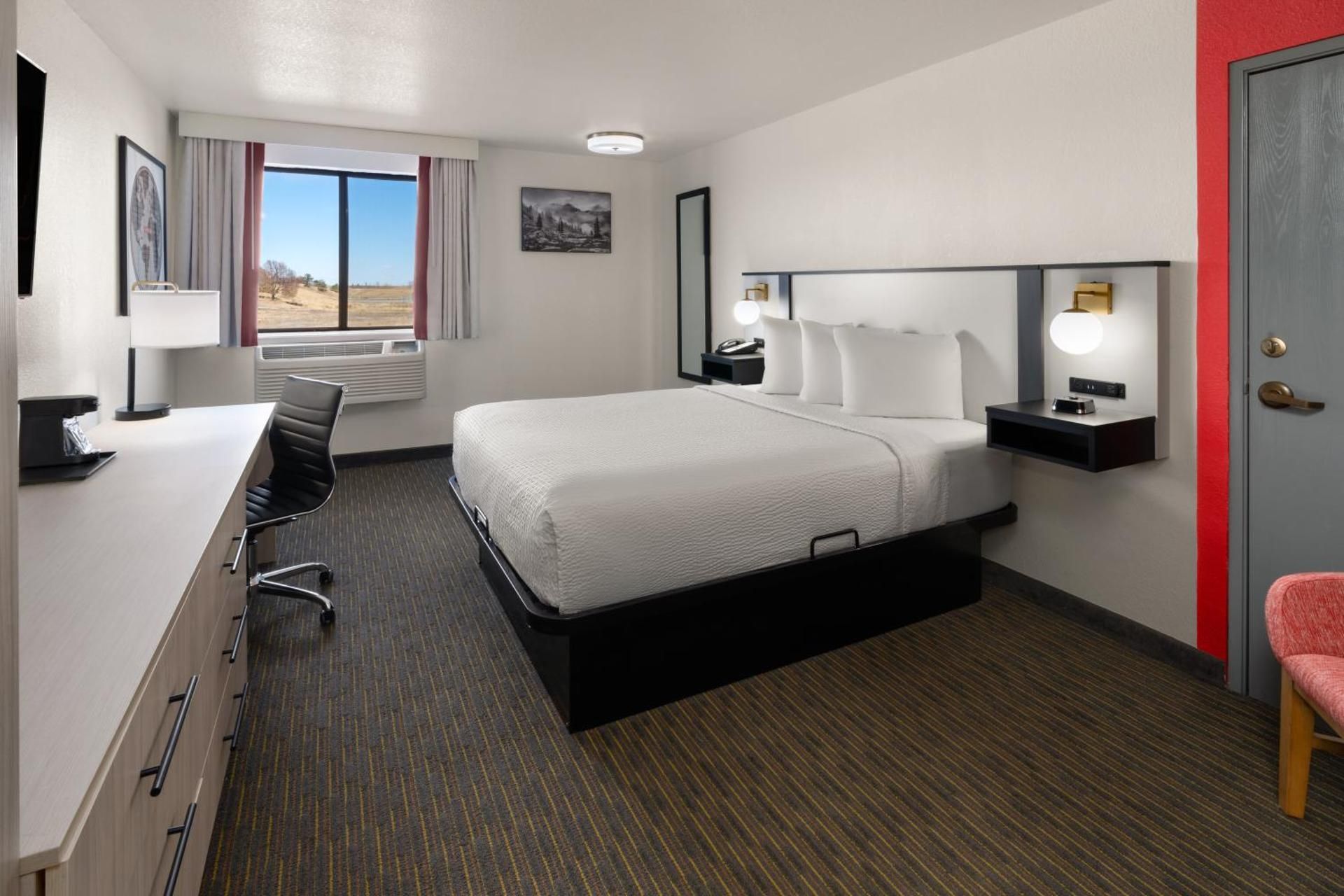 1 Queen Bed, Non-Smoking