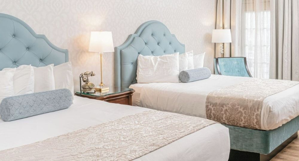 Fulton Steamboat Inn Standard Room, 2 Queen Beds 2