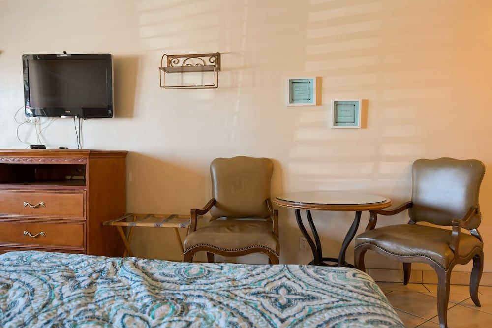 The Shores Inn and Beach Houses Room, 2 Queen Beds 27