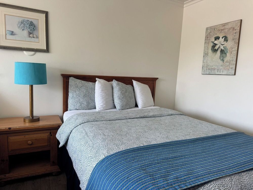The Shores Inn and Beach Houses Room, 2 Queen Beds 12