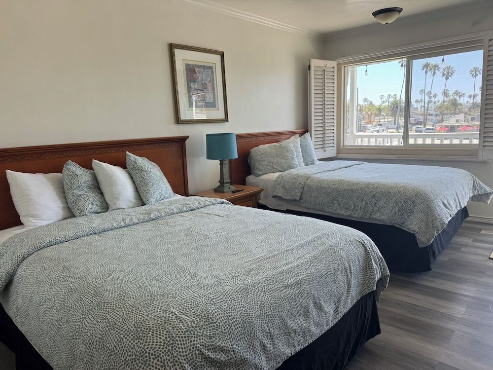 The Shores Inn and Beach Houses Room, 2 Queen Beds 11