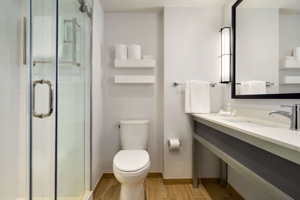 undefined Hilton Garden Inn New York Times Square South 9