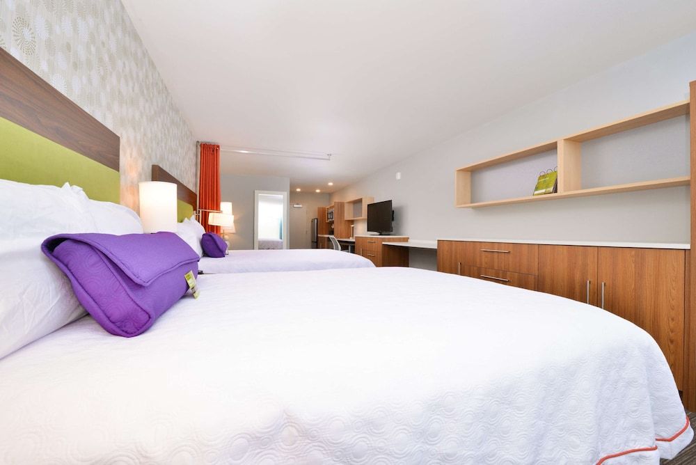 Studio, 2 Queen Beds, Accessible, Non Smoking