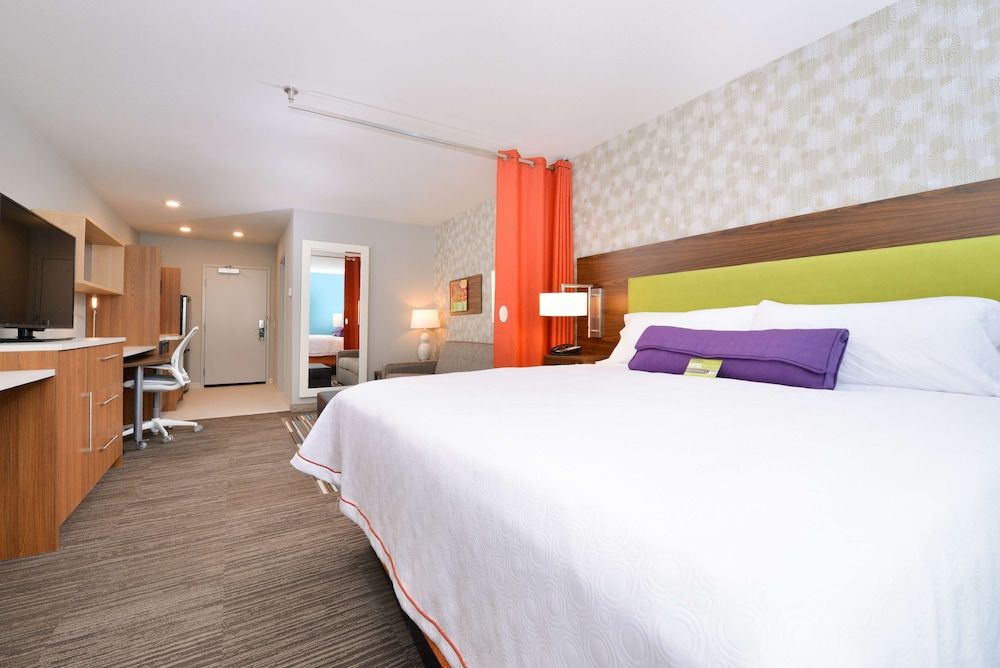 Studio, 1 King Bed, Accessible, Non Smoking