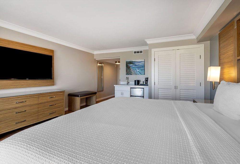 The Encinitan Hotel & Suites Swamis Peak Suite (Ocean View) 2