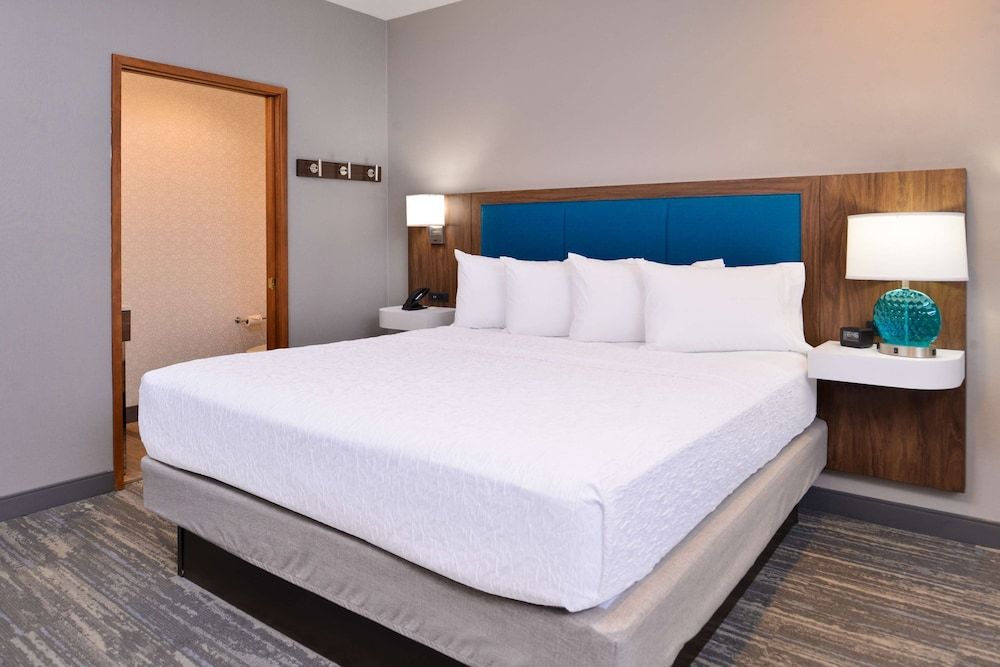 Room, Multiple Beds