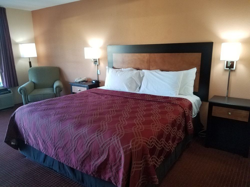 Standard Room, 2 Queen Beds, Smoking