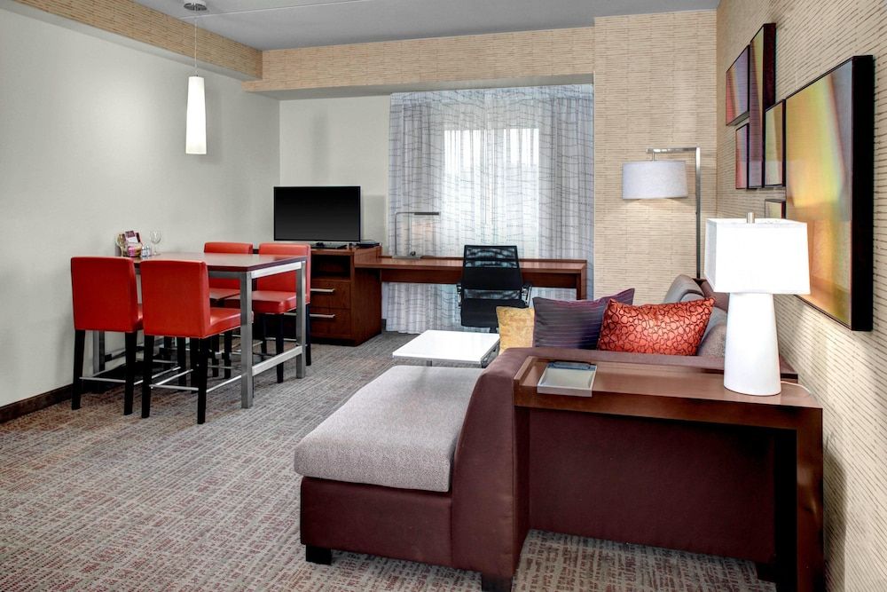 undefined Residence Inn by Marriott Philadelphia Airport 7