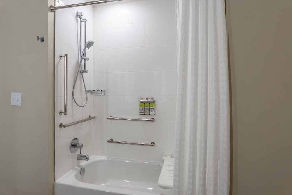 Studio Suite, 2 Queen Beds, Accessible (Accessible Tub)