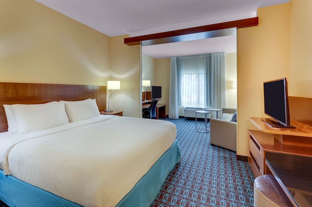 Suite, 1 King Bed