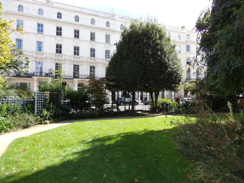 undefined Wedgewood Hotel 9