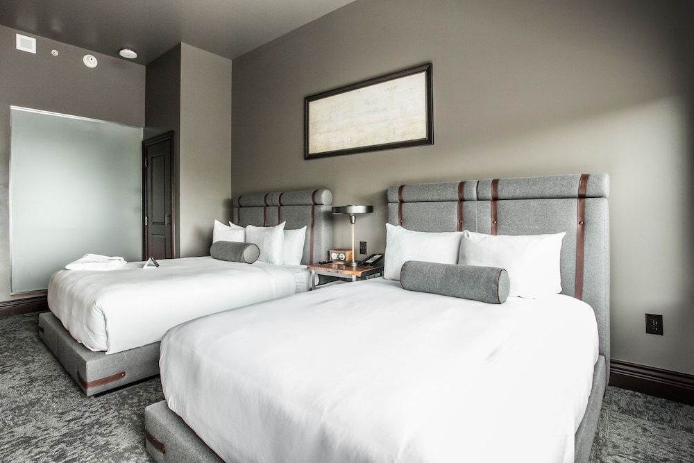 Ironworks Hotel Indy Traditional Room, 2 Queen Beds 2