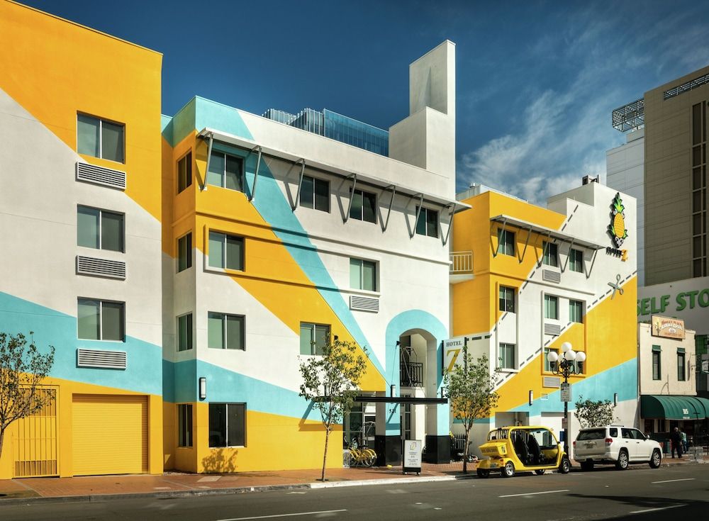 undefined Staypineapple, Hotel Z, Gaslamp San Diego 8