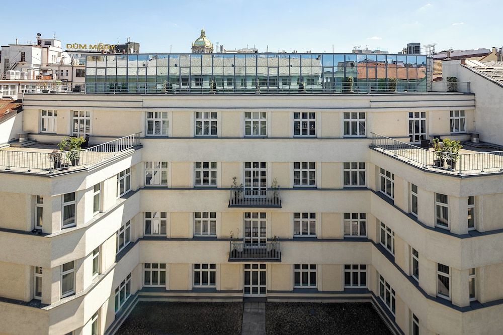 undefined K+K Hotel Fenix 9