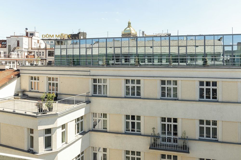 undefined K+K Hotel Fenix 8