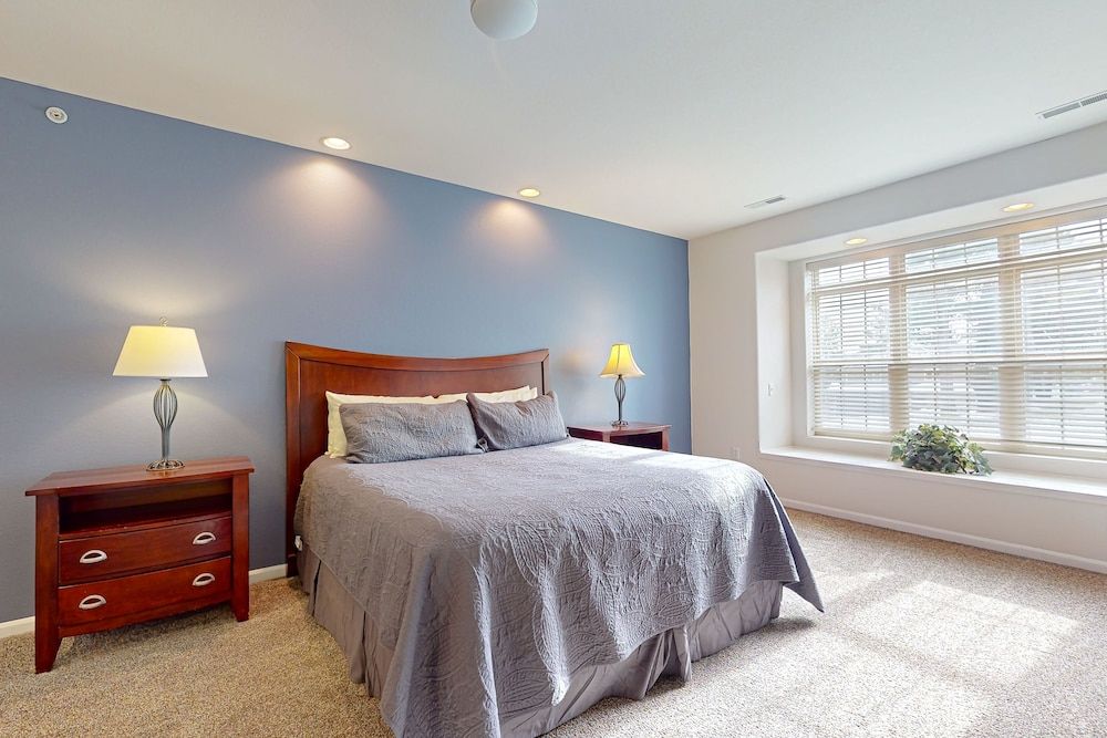 Condo, 3 Bedrooms (No View)