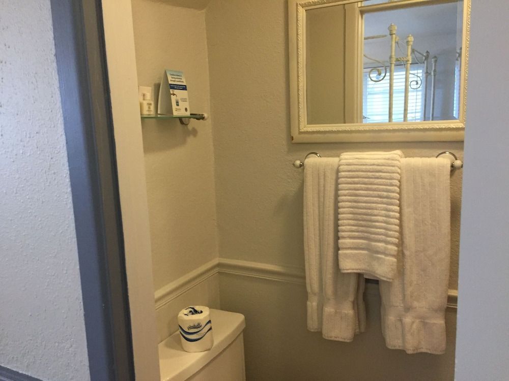 Seacrest Inn Room (The Mermaid) 5