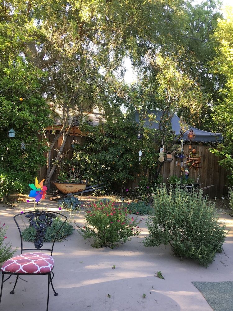 Sunshine LA BnB