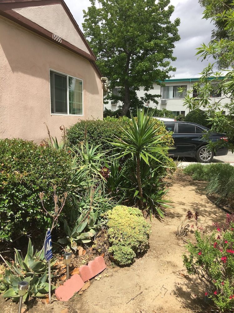Sunshine LA BnB