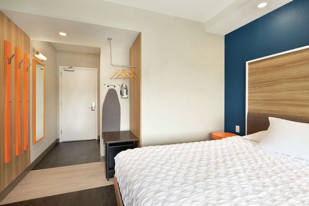 Room, 1 King Bed
