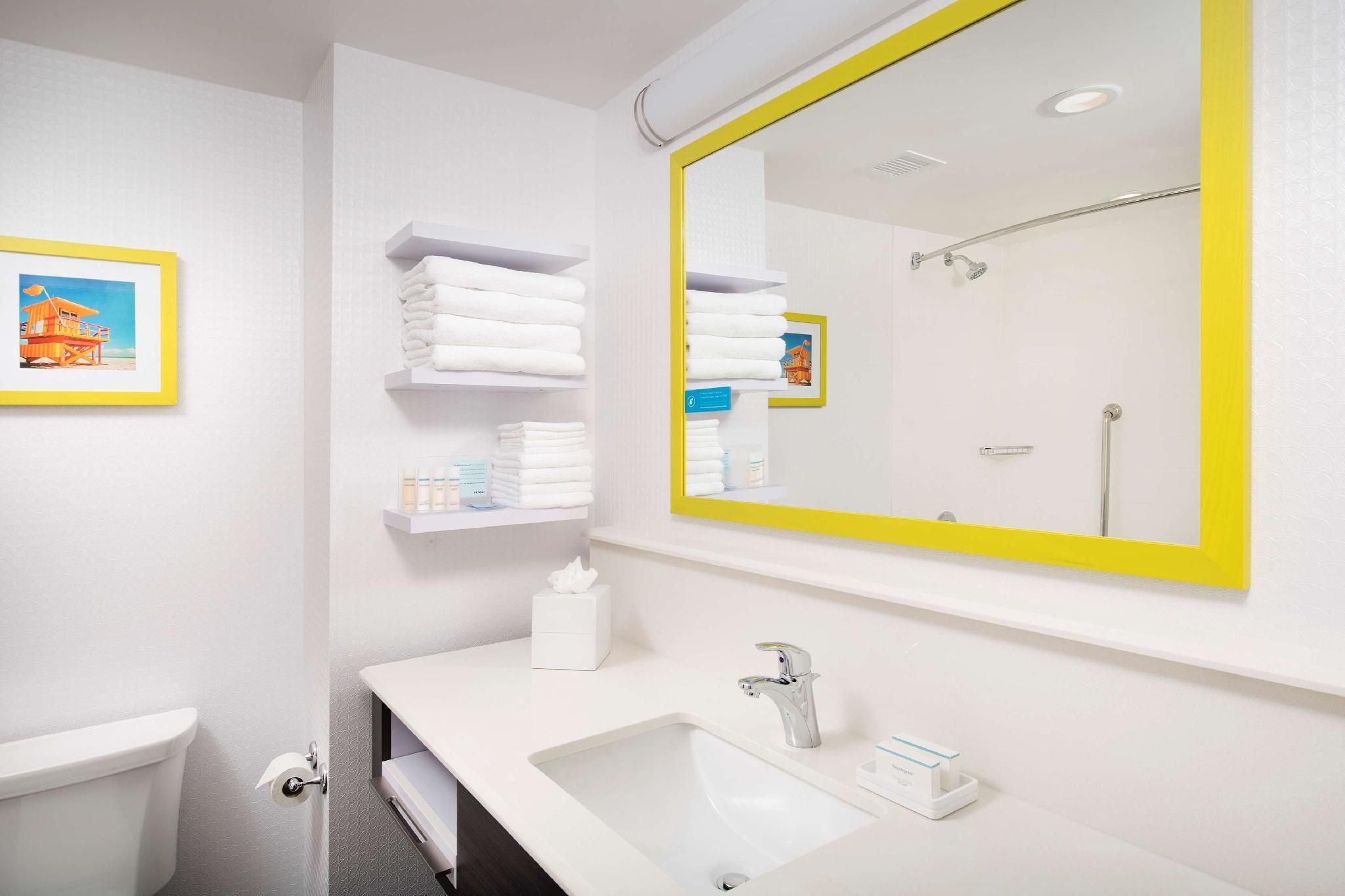 undefined Hampton Inn Miami - Airport East, FL 6