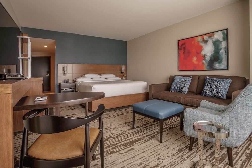 Premium Room, 1 King Bed with Sofa bed