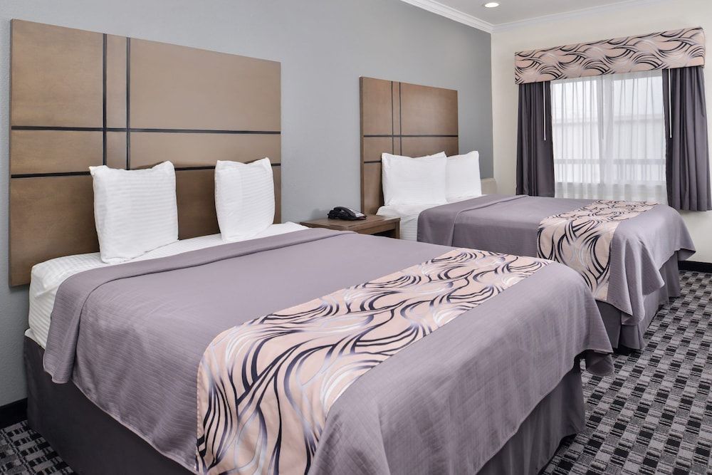 Deluxe Double Room, 2 Queen Beds, Kitchenette