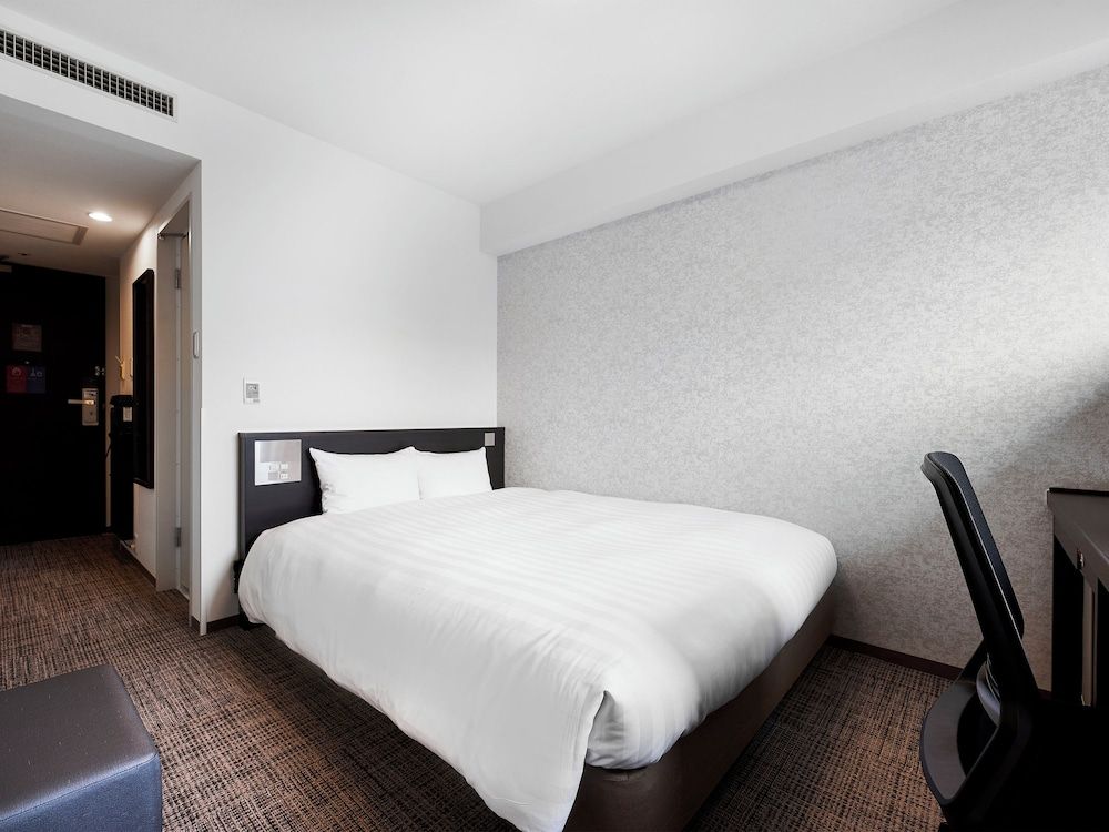 Standard Double Room, Smoking