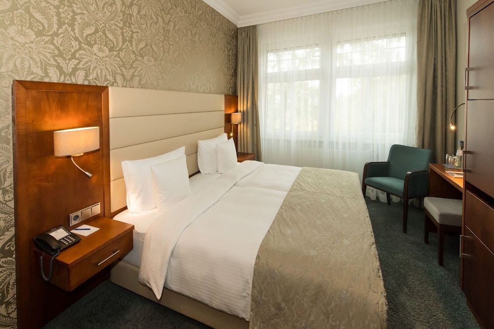 Hotel Oranien Wiesbaden Classic Double Room 3