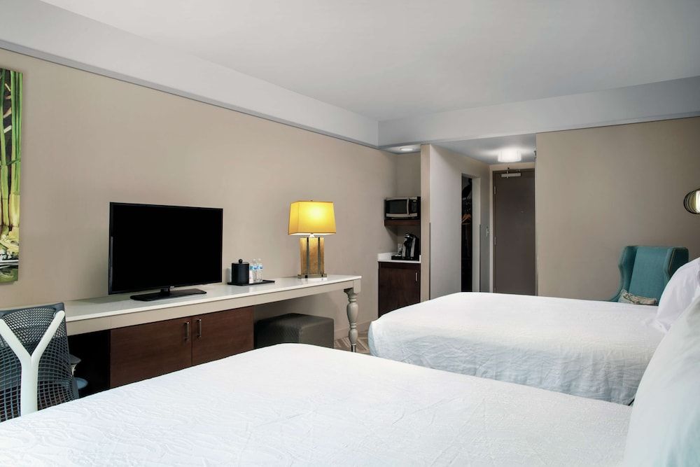 Room, 2 Queen Beds, Non Smoking (Hearing Accessible)