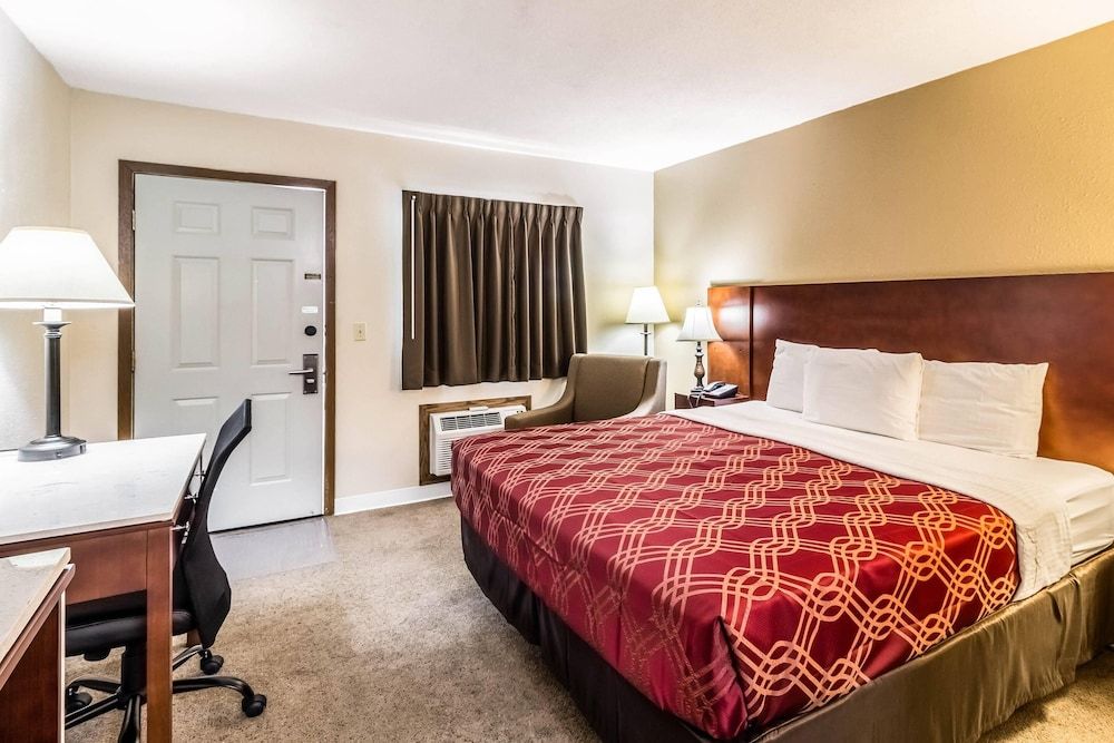 Standard Room, 1 King Bed, Non Smoking