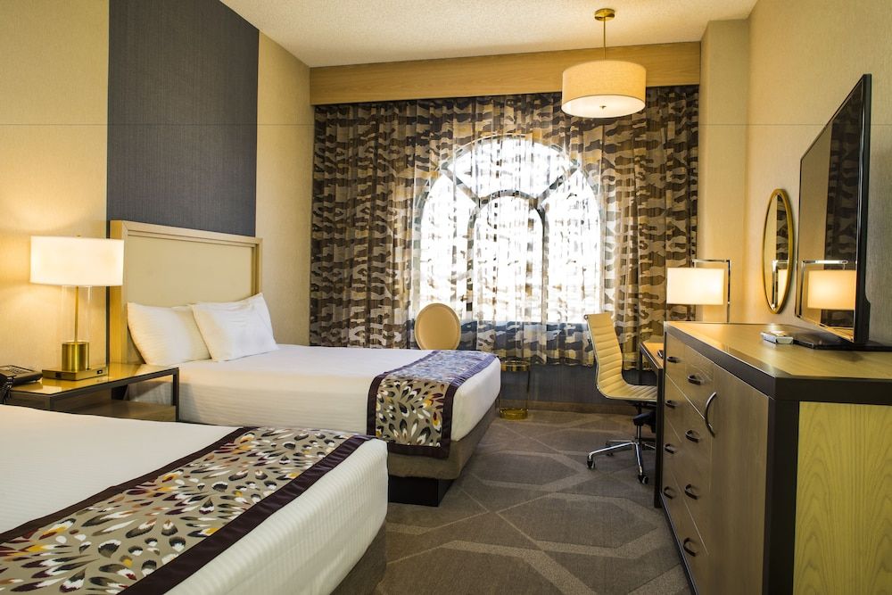 Deluxe Room, 2 Queen Beds, Non Smoking