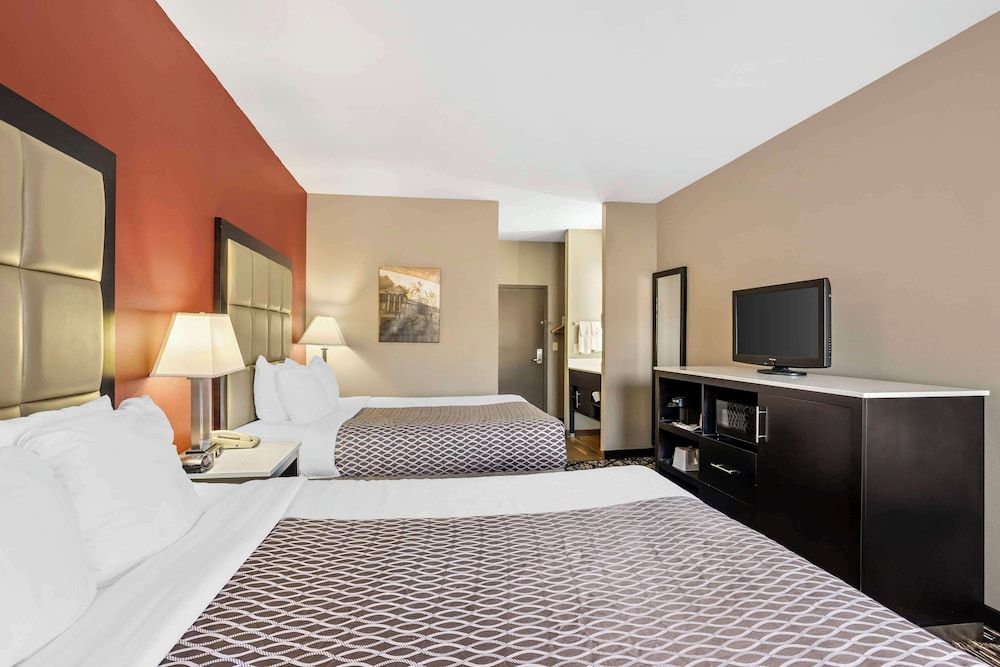 Standard Room, 2 Queen Beds, Non Smoking, Refrigerator & Microwave (Pet Friendly)